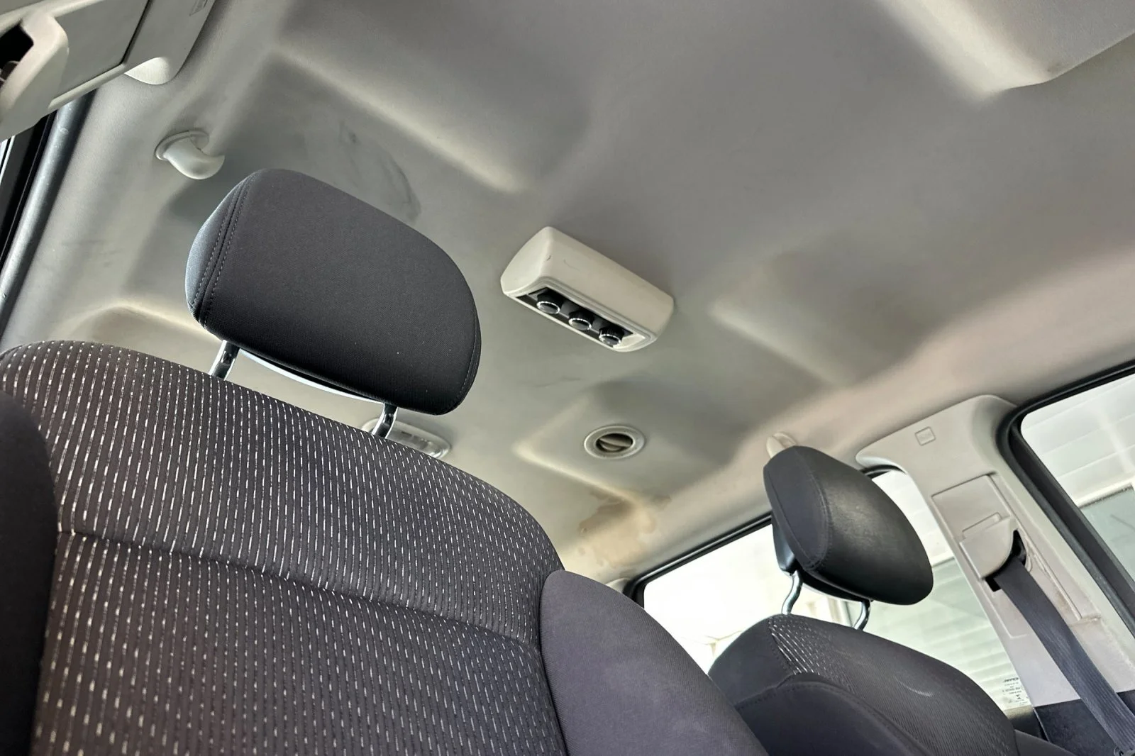 Used 2015 Redline 2 Coat Pearl Dodge American Value Pkg image 17