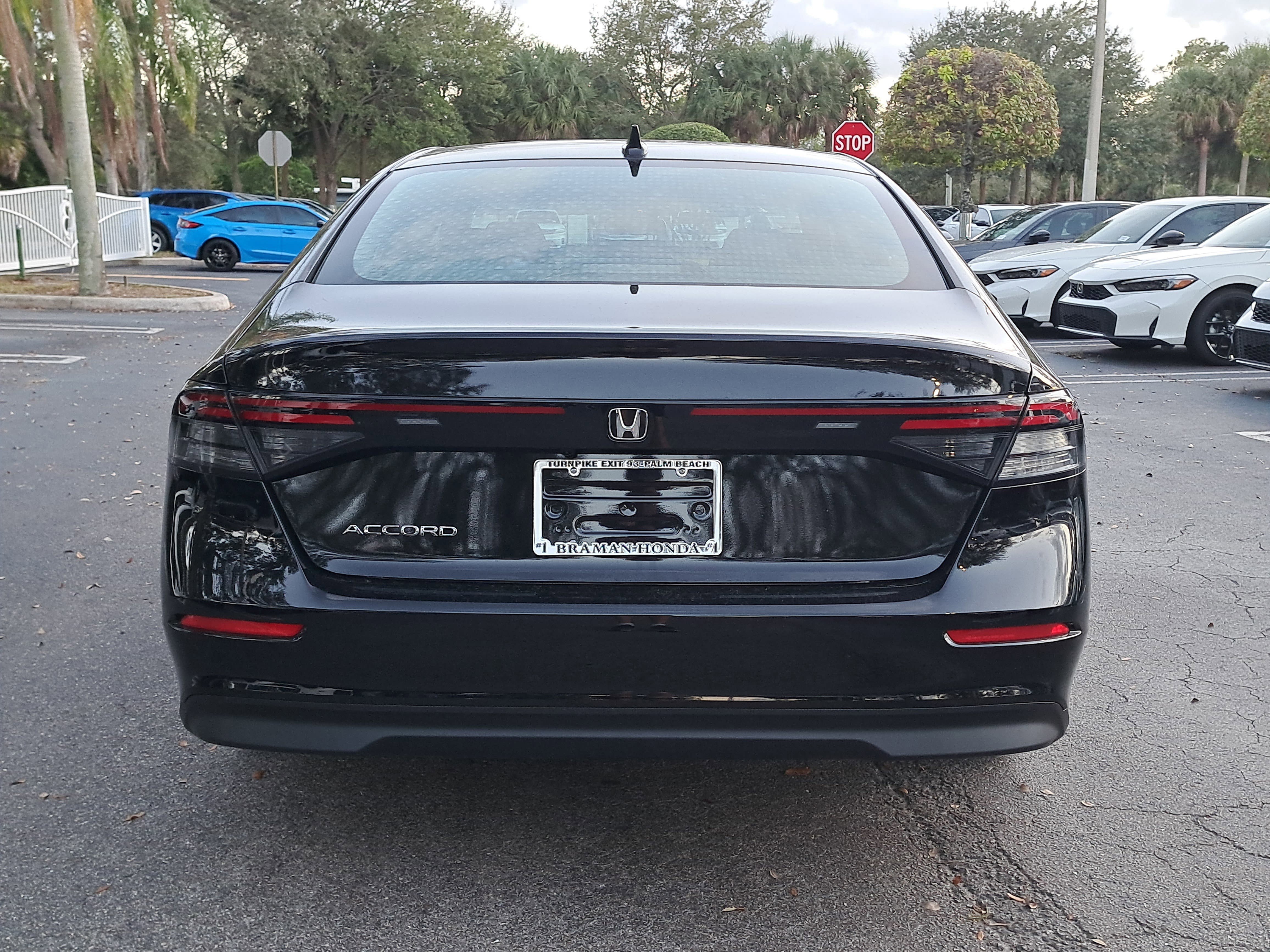 New 2026 Crystal Black Pearl Honda SE image 5