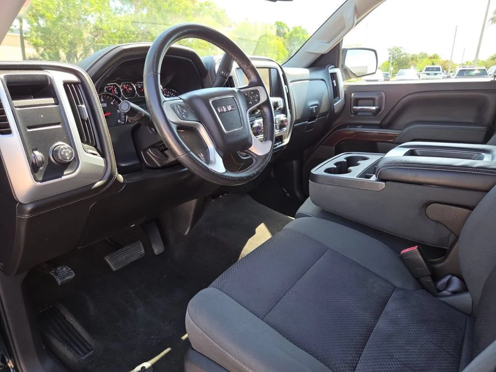 Used 2014 Onyx Black GMC SLE image 28