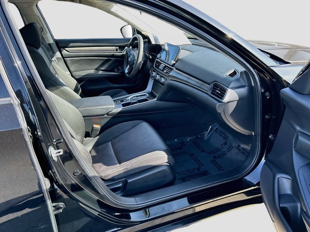 Used 2019 Crystal Black Pearl Honda Base image 25