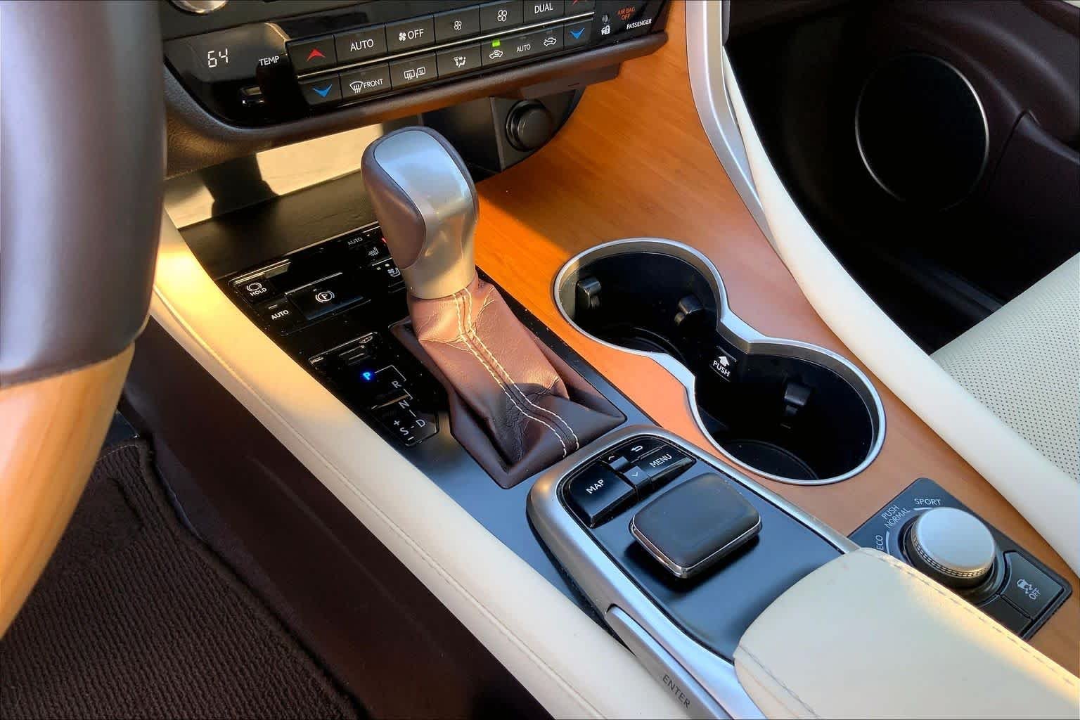 Used 2019 Eminent White Pearl Lexus  image 14