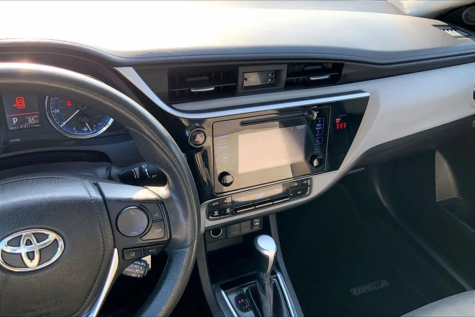 Used 2018 Black Sand Pearl Toyota L image 6