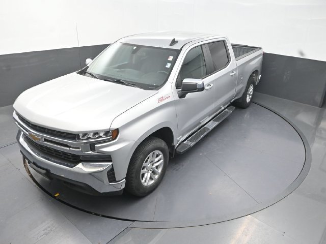 Used 2020 Silver Chevrolet LT image 25