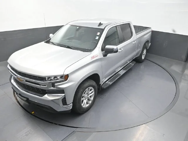 Used 2020 Silver Chevrolet LT image 25