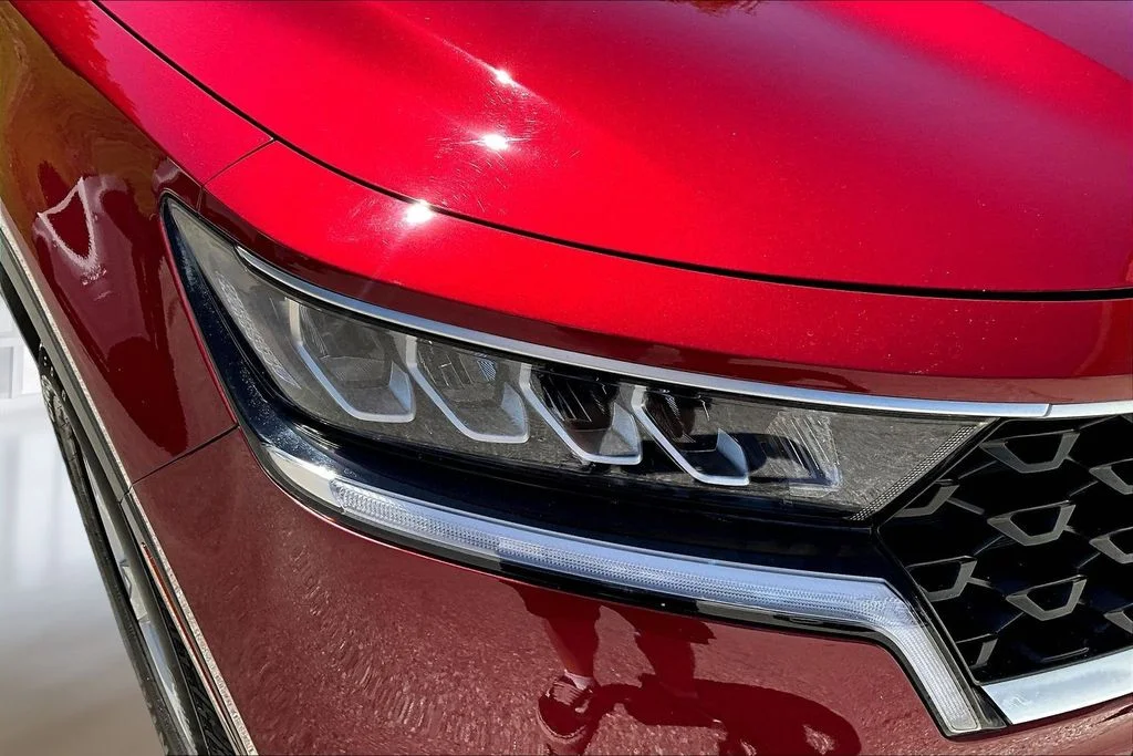 Certified Used 2022 Passion Red Tintcoat Kia LX image 29