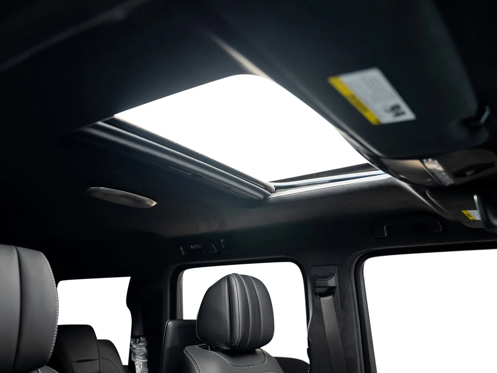 Used 2025  Mercedes-Benz G 580 image 59