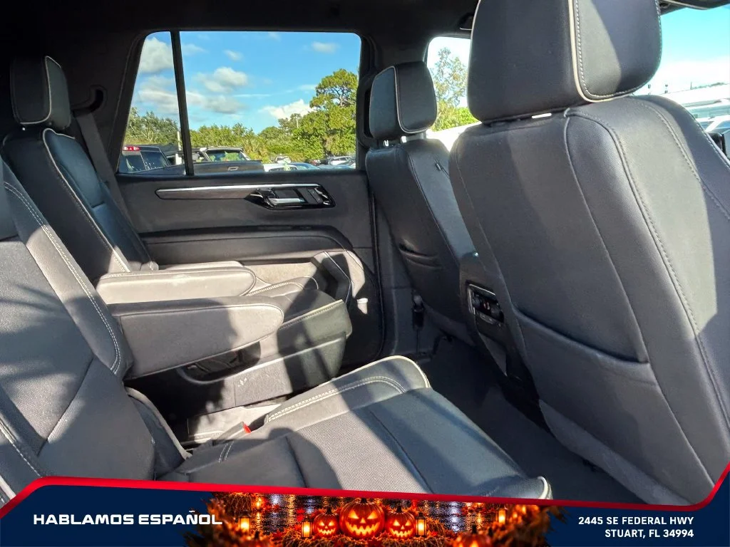 Used 2025 Dark Ash Metallic Chevrolet Premier image 19