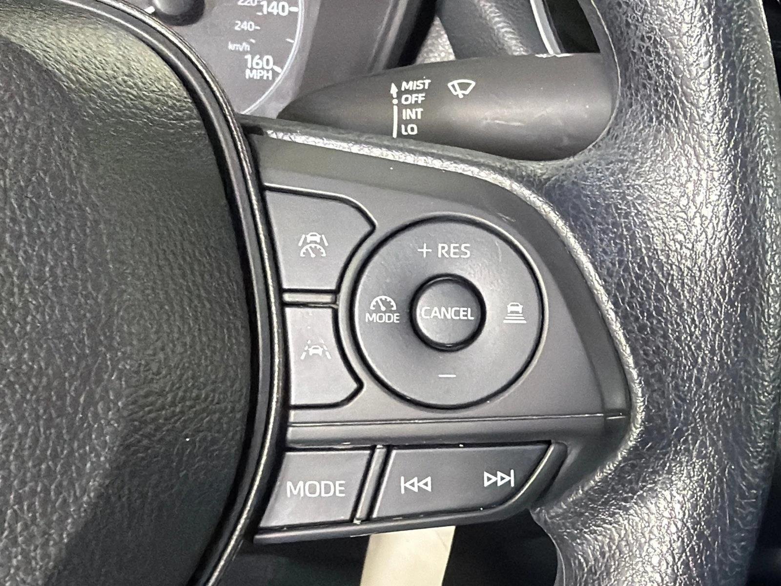 Used 2025 Ice Cap Toyota LE image 21