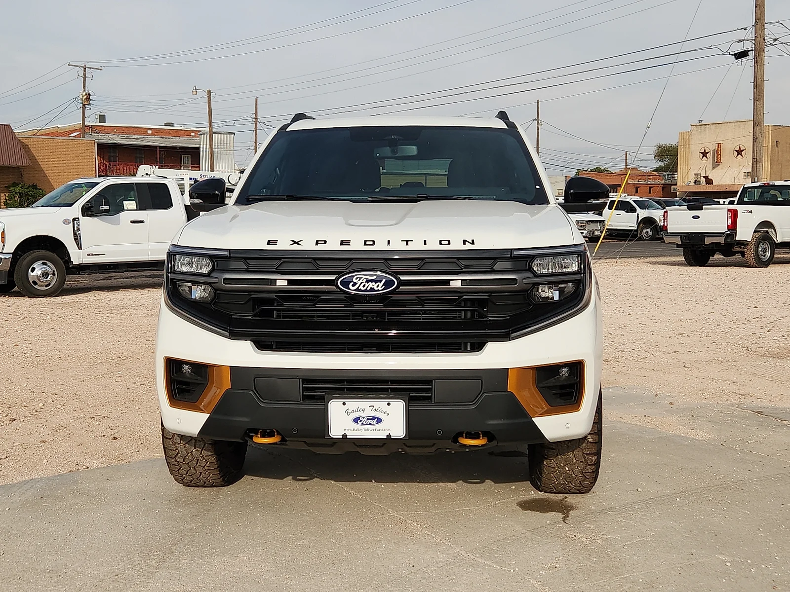 New 2027 Star White Metallic Tri-Coat Ford Tremor image 2