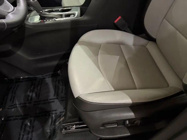 Used 2019 Pearl Chevrolet Premier image 23