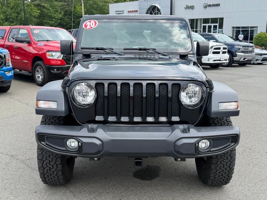 Used 2020 Black Jeep Sport image 10