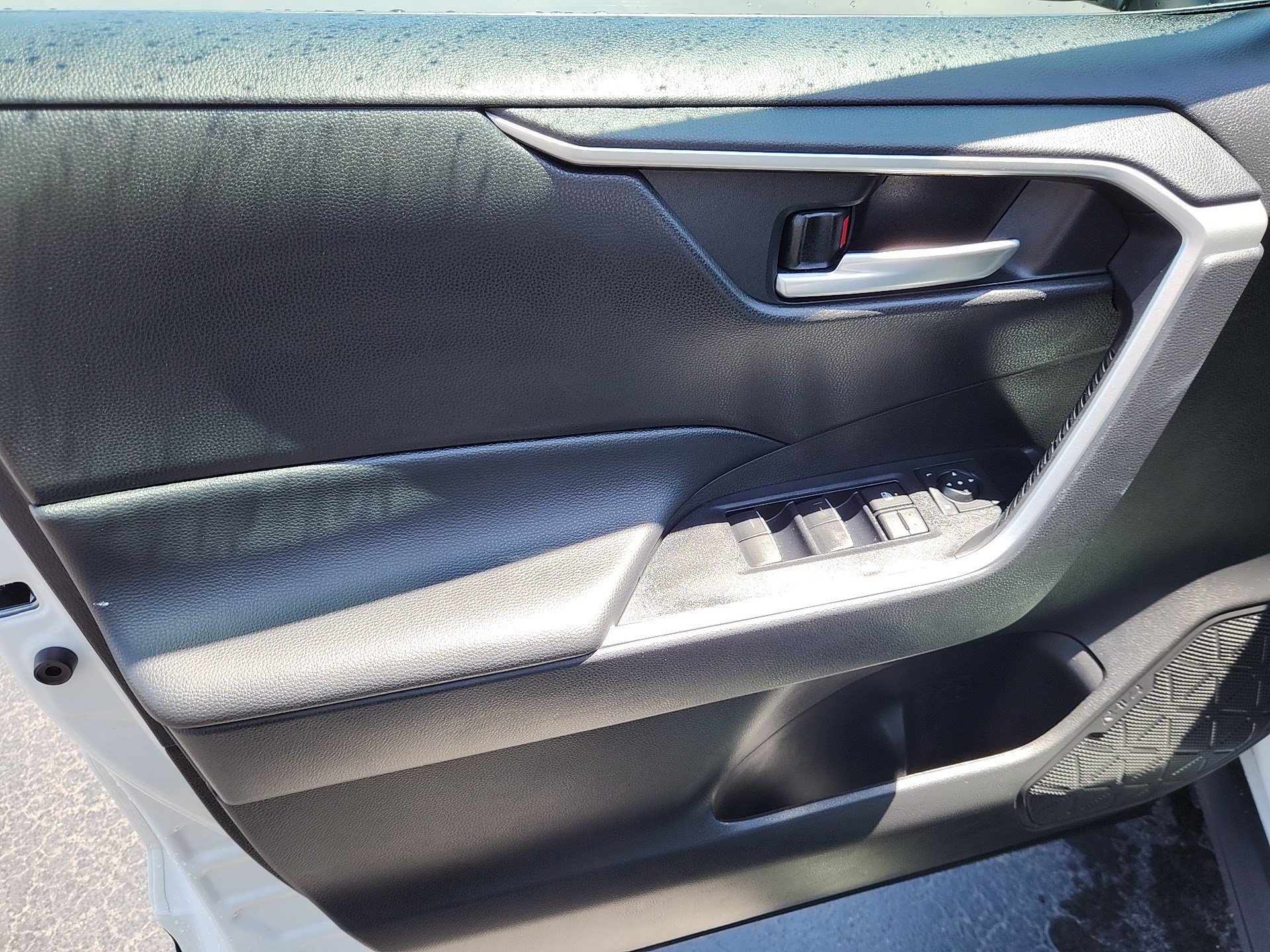 Certified Used 2025 Ice Cap Toyota XLE image 10