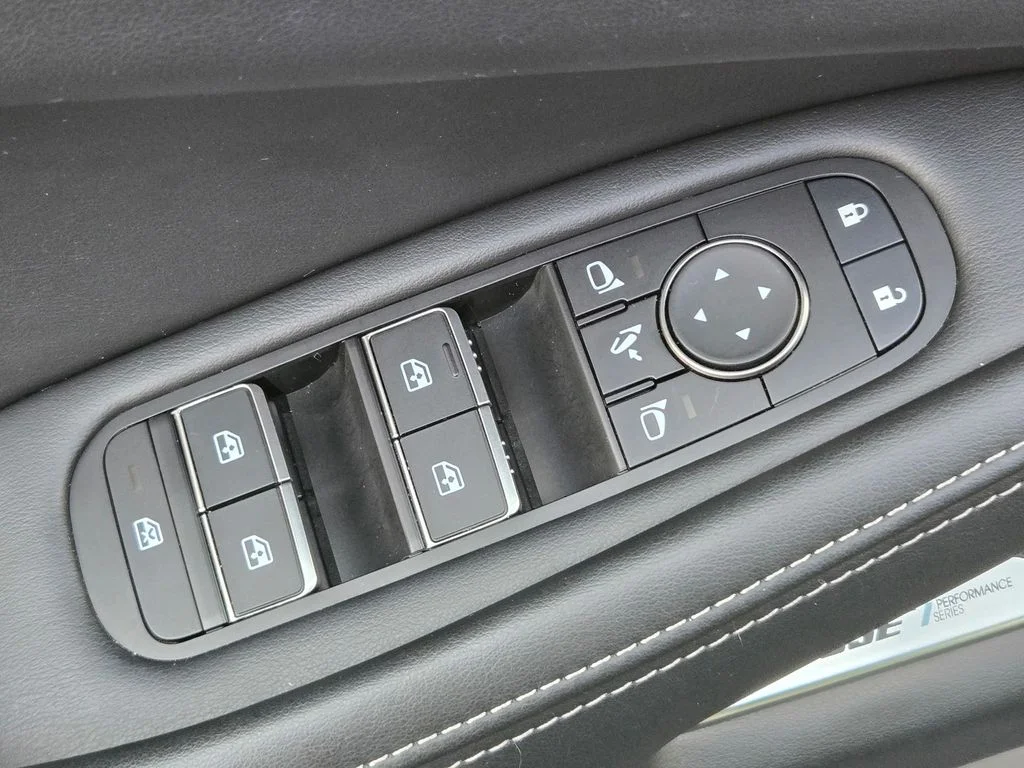 2025 INFINITI QX60 LUXE - Photo 17
