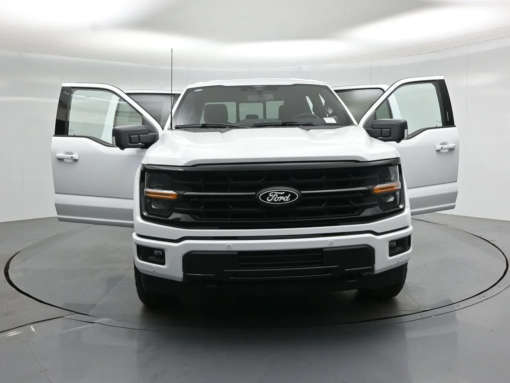 New 2026 Oxford White Ford XLT image 29