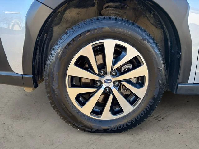 Certified Used 2025 Ice Silver Metallic Subaru Premium image 14