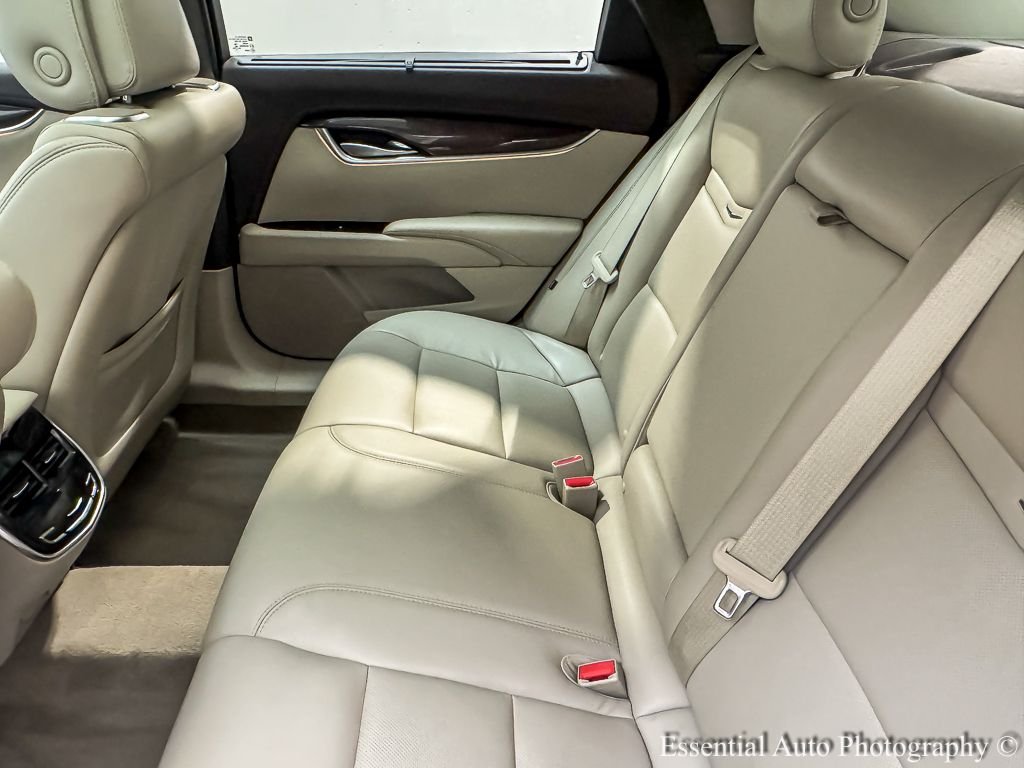 Used 2013 White Diamond Clearcoat Cadillac Premium image 13