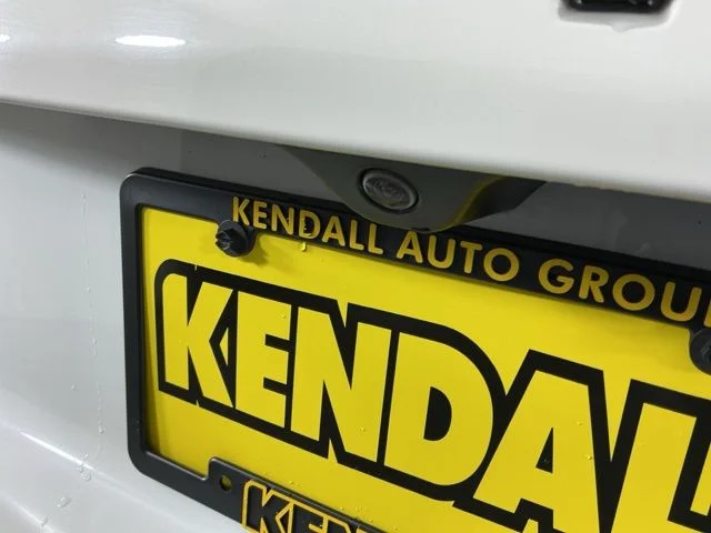 Used 2018 White Clearcoat Jeep Trailhawk image 9
