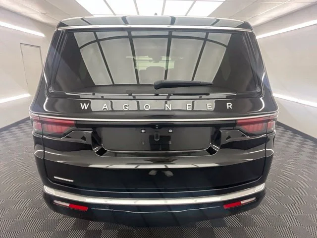 Used 2023 Black Jeep Base image 29