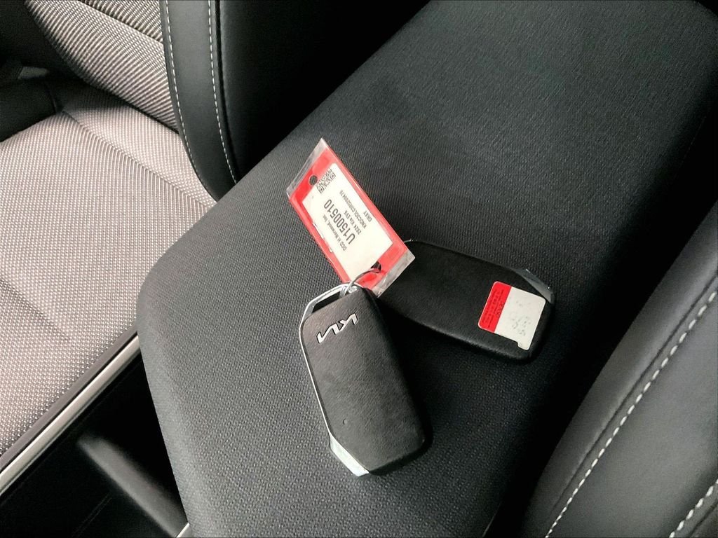 Used 2024 Gray Kia Light image 29