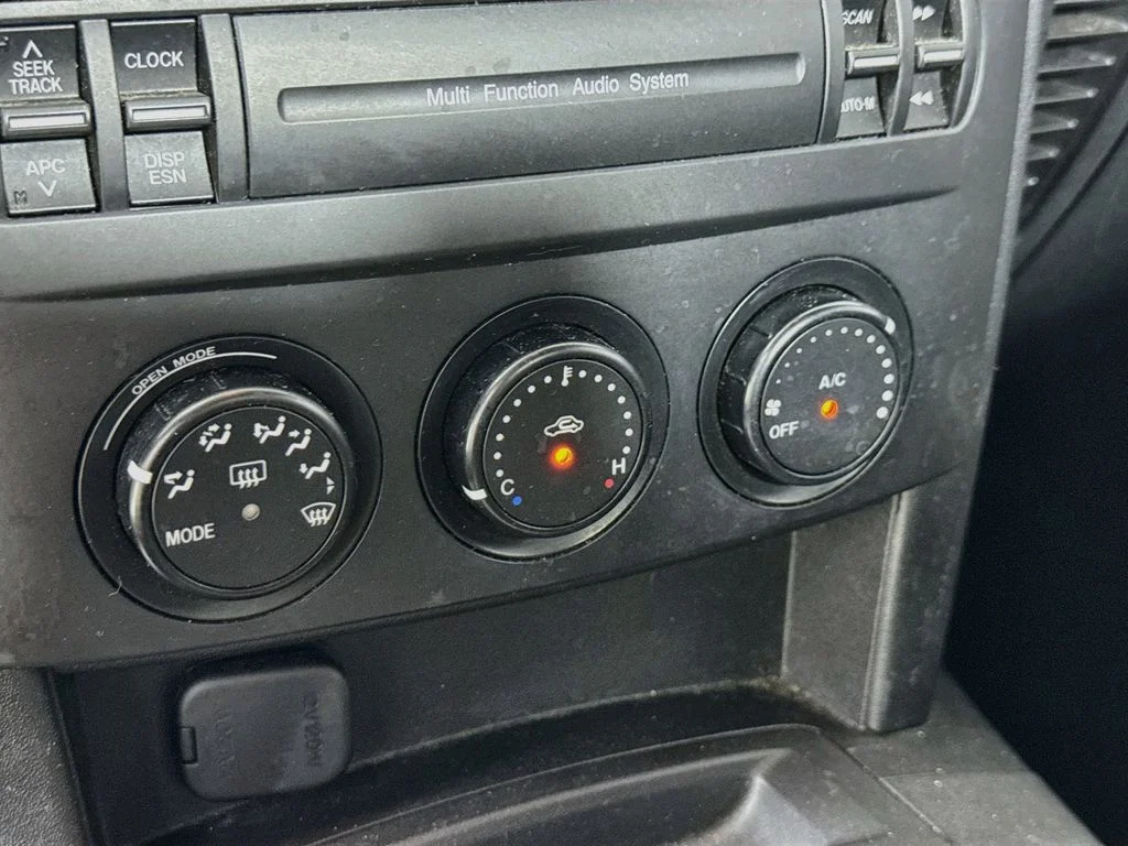 Used 2007 Silver Mazda Sport image 16