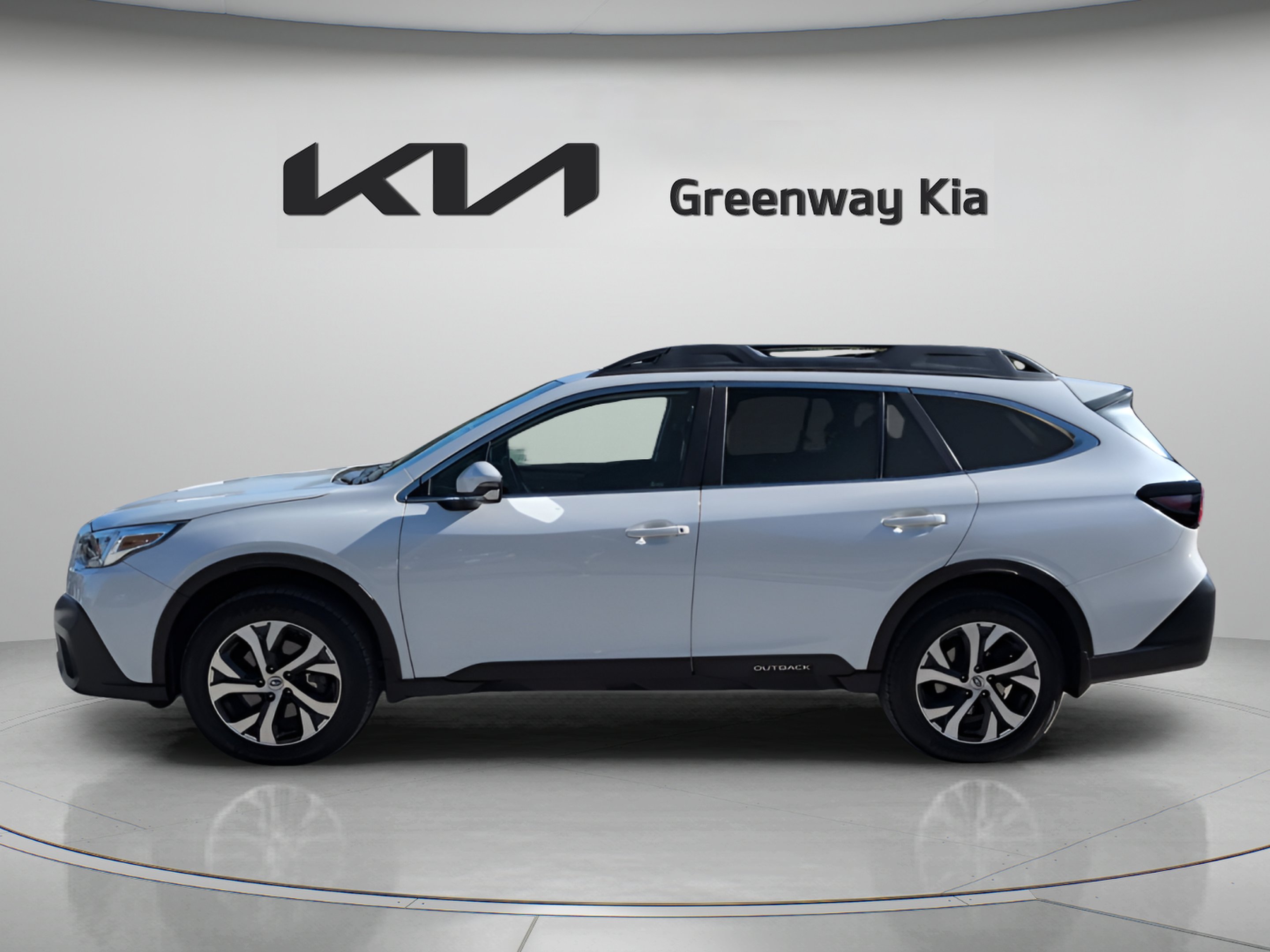 Used 2021 Crystal White Pearl Subaru Limited XT image 5
