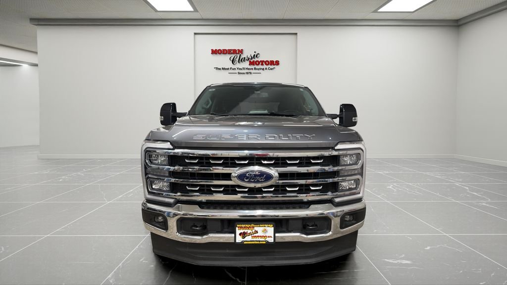 Used 2024 Gray Ford Lariat image 8
