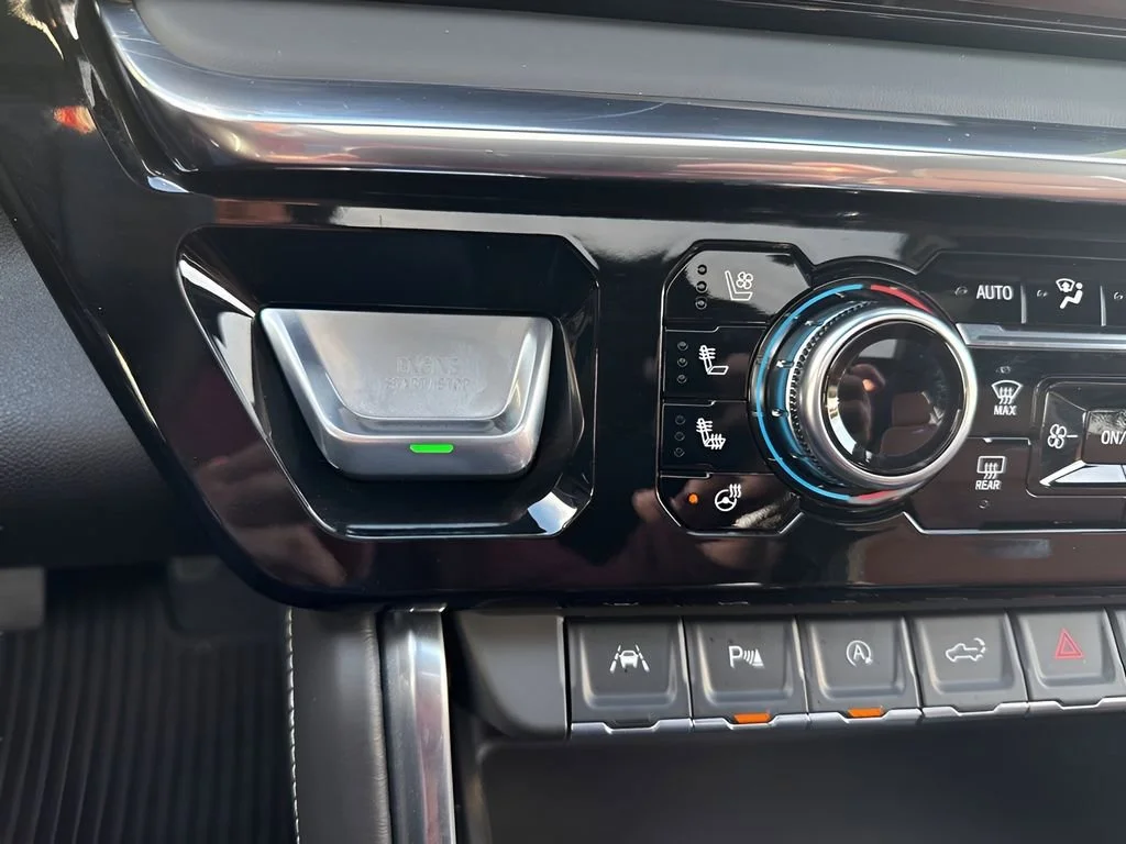 New 2026 Glacier White Tricoat GMC Denali Ultimate image 28