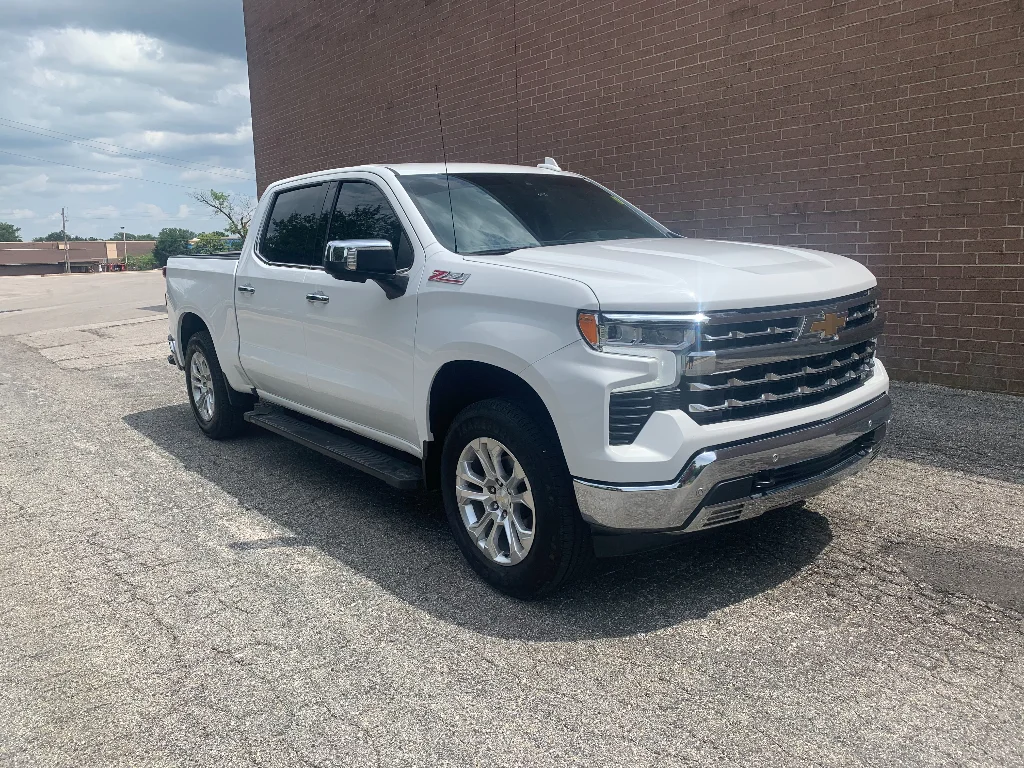 Used 2023 Summit White Chevrolet LTZ image 8
