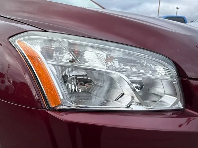 Used 2016 Crimson Metallic Chevrolet LS image 7