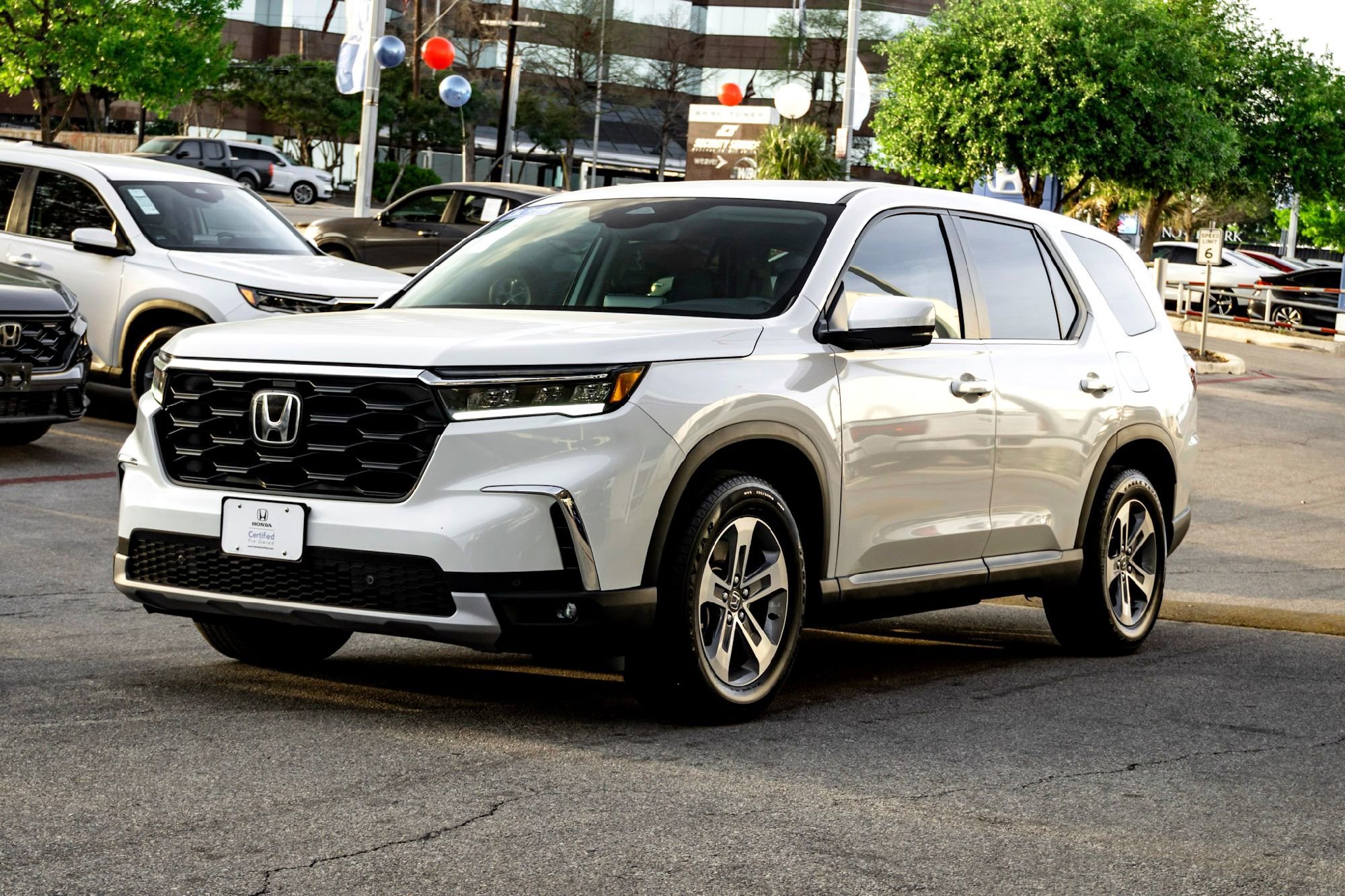 Used 2025 Platinum Honda EX-L image 9