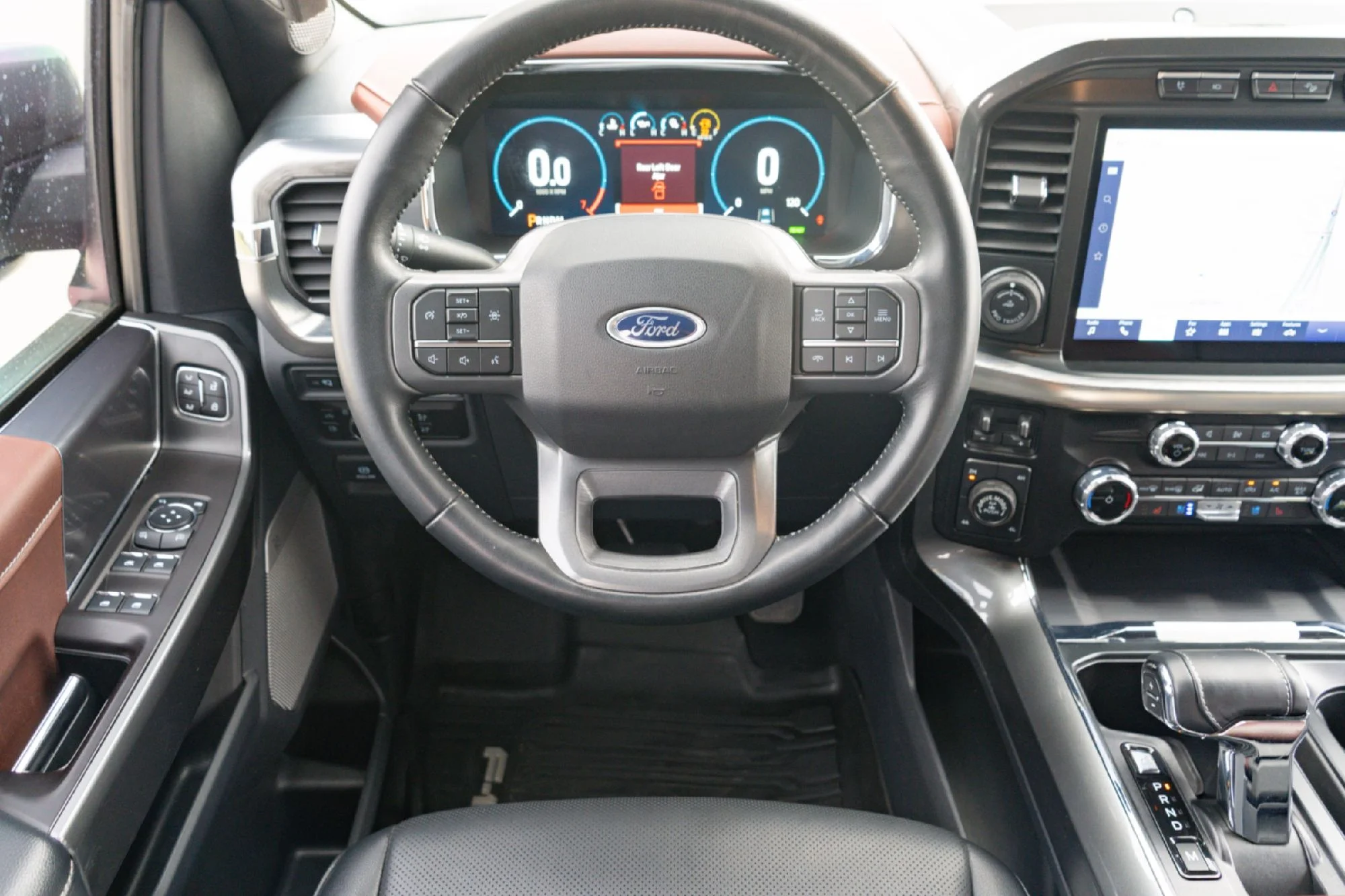 Used 2023 Gray Ford Lariat image 22