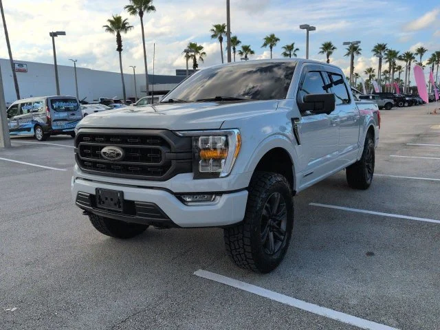 Used 2023 Gray Ford XLT image 8