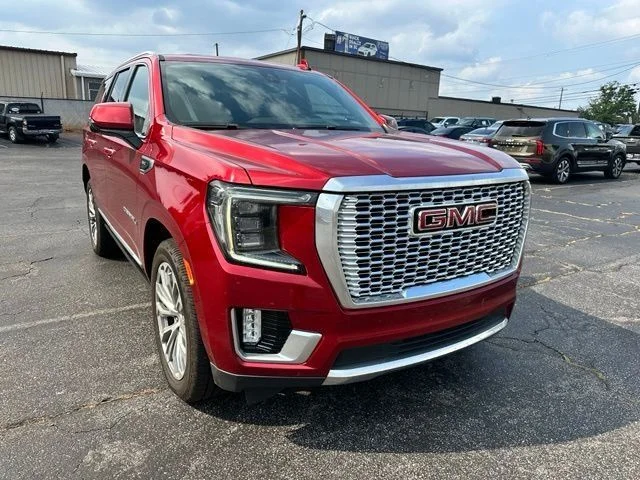 Used 2021 Red GMC Denali image 2