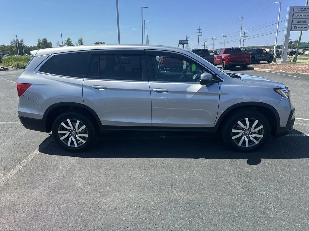 Used 2019  Honda EX-L image 9