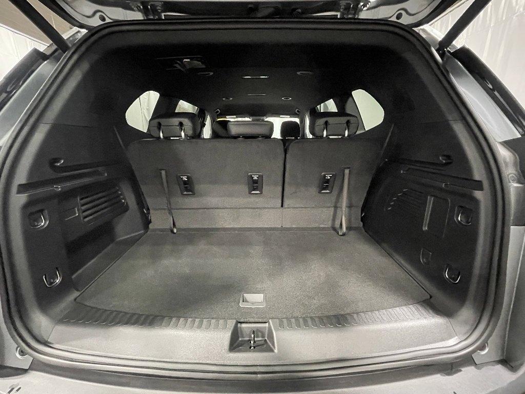 2025 GMC Acadia AT4 - Photo 20