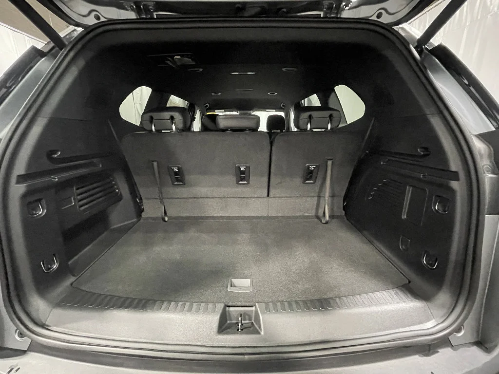 2025 GMC Acadia AT4 - Photo 20