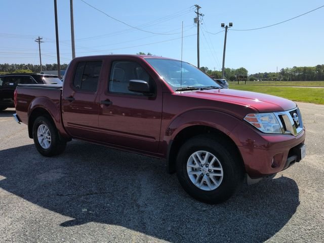Used 2020 Red Nissan SV image 7