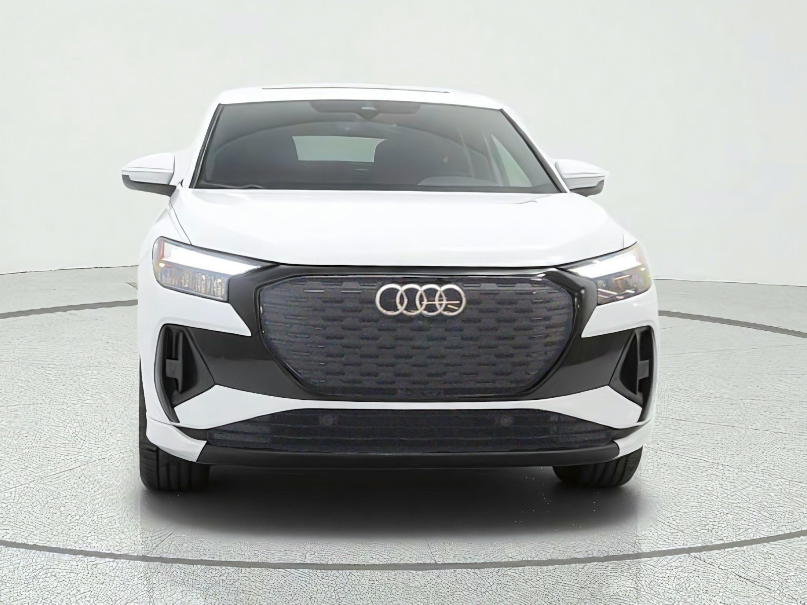 Used 2024 Glacier White Metallic Audi Premium Plus 55 quattro image 2