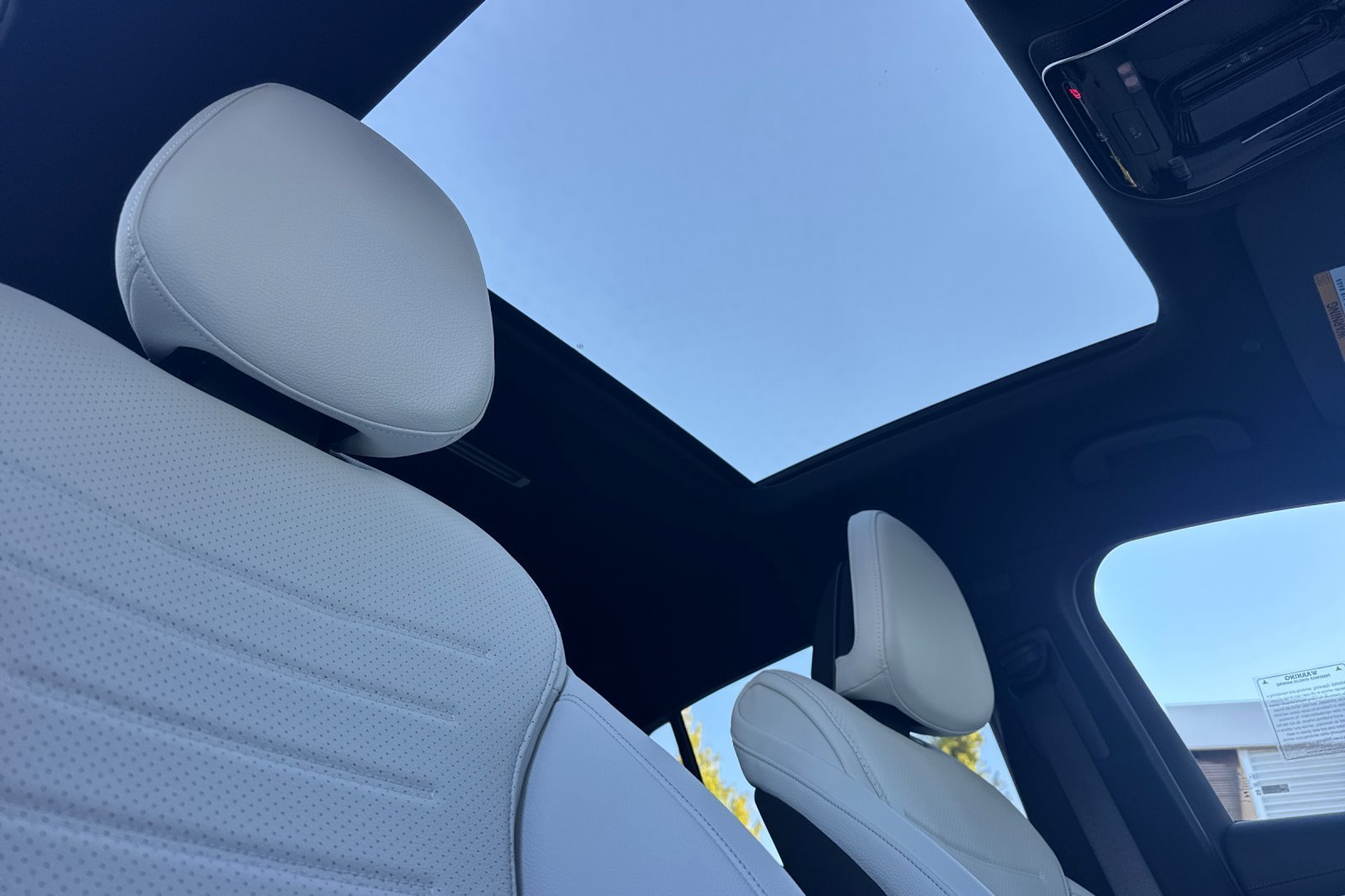 New 2027 Polar White Mercedes-Benz GLC 300 Coupe image 35