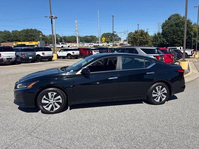 Certified Used 2023 Black Nissan 2.5 S image 5