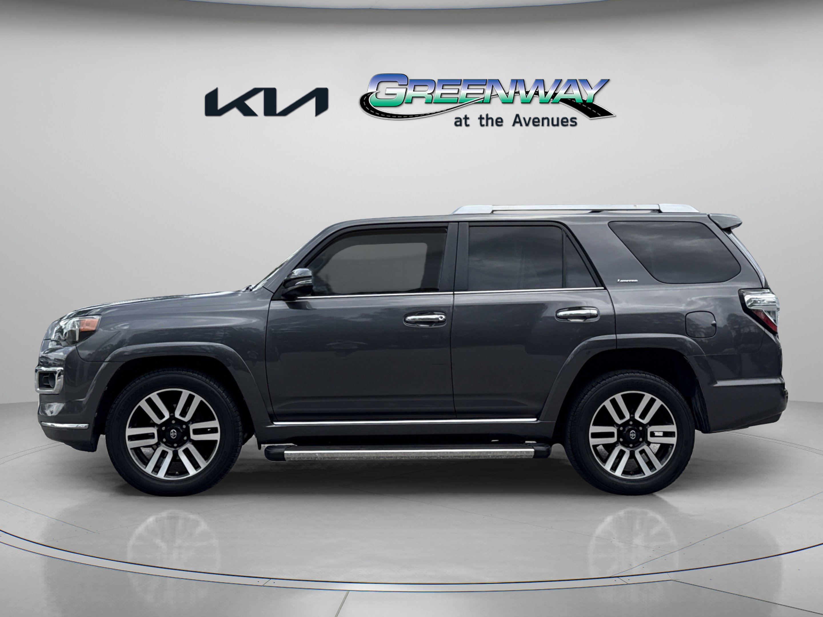 Used 2016 Magnetic Gray Metallic Toyota Limited image 4