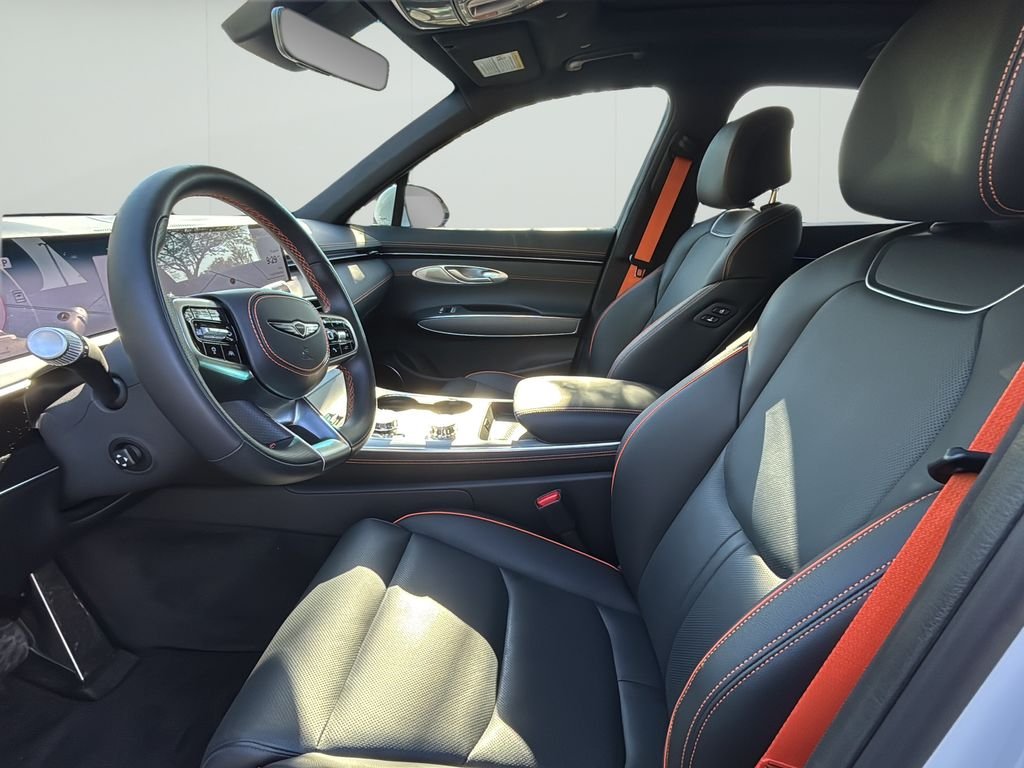 2026 GENESIS GV70 Sport Advanced - Photo 14