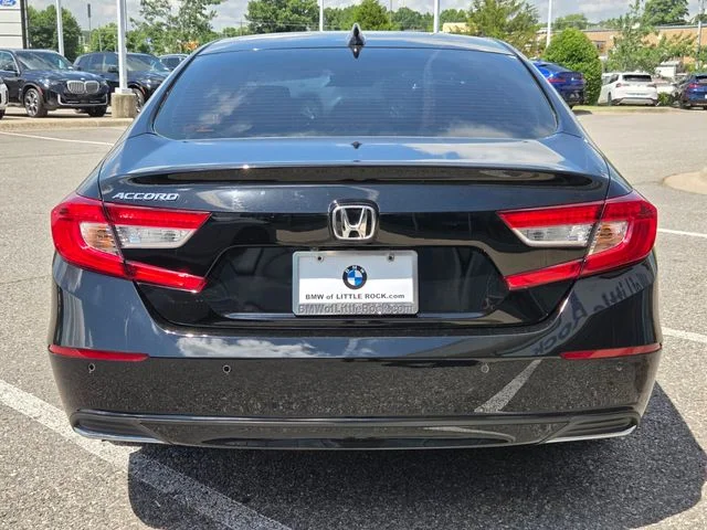 Used 2022 Black Honda EX-L image 4
