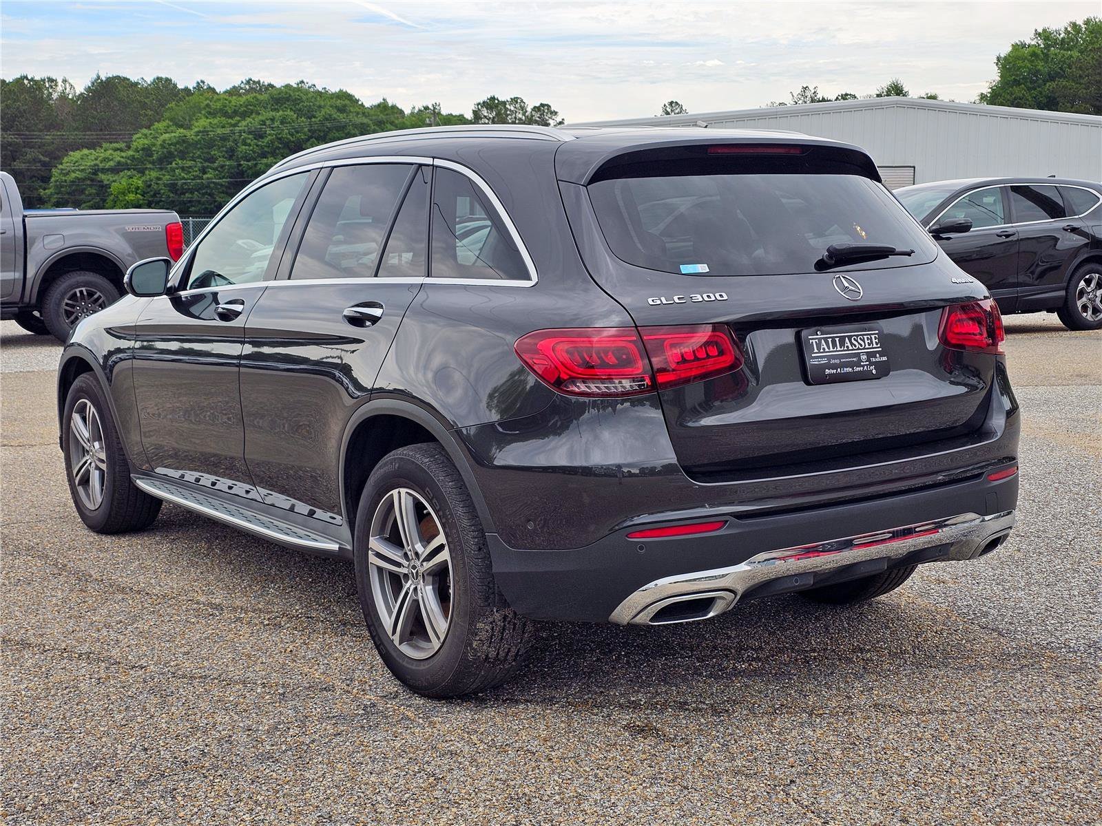 Used 2021 Graphite Grey Metallic Mercedes-Benz GLC 300 image 12