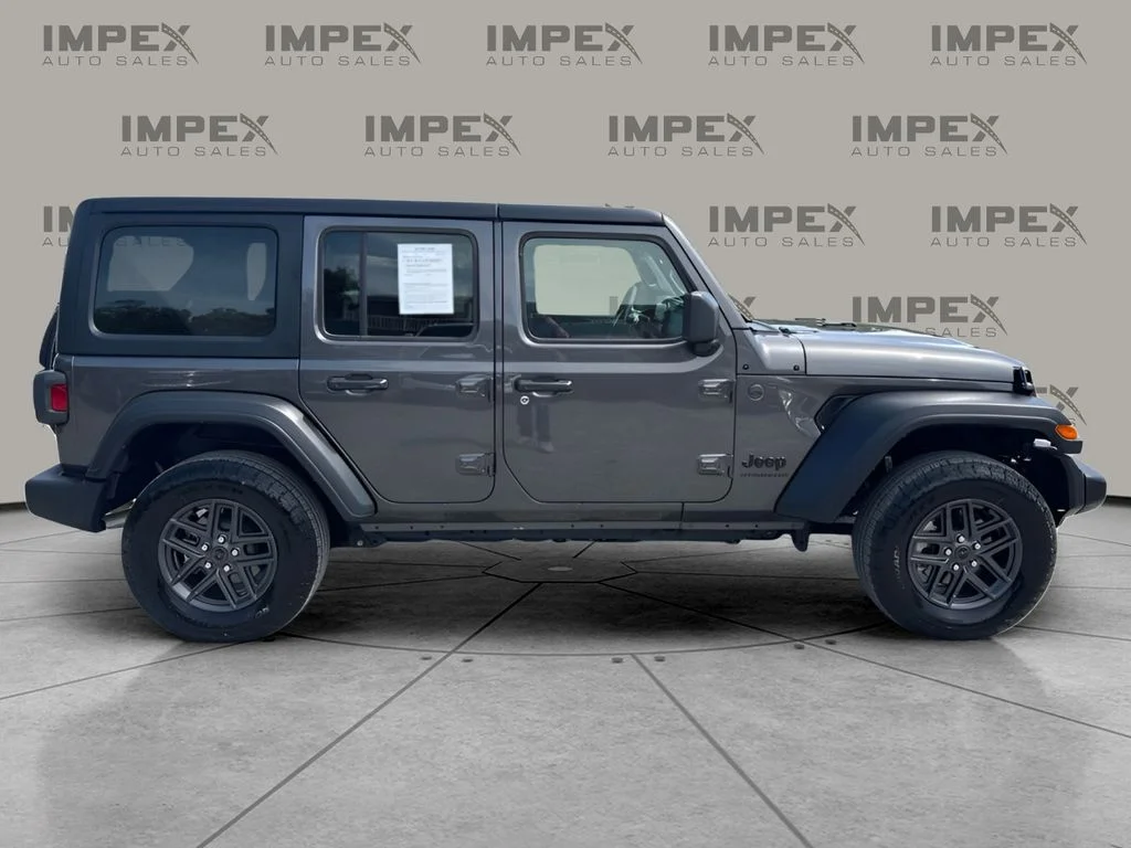 Used 2025 Gray Jeep Sport S image 6