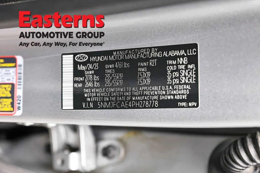 Used 2023 Silver Hyundai SEL image 36