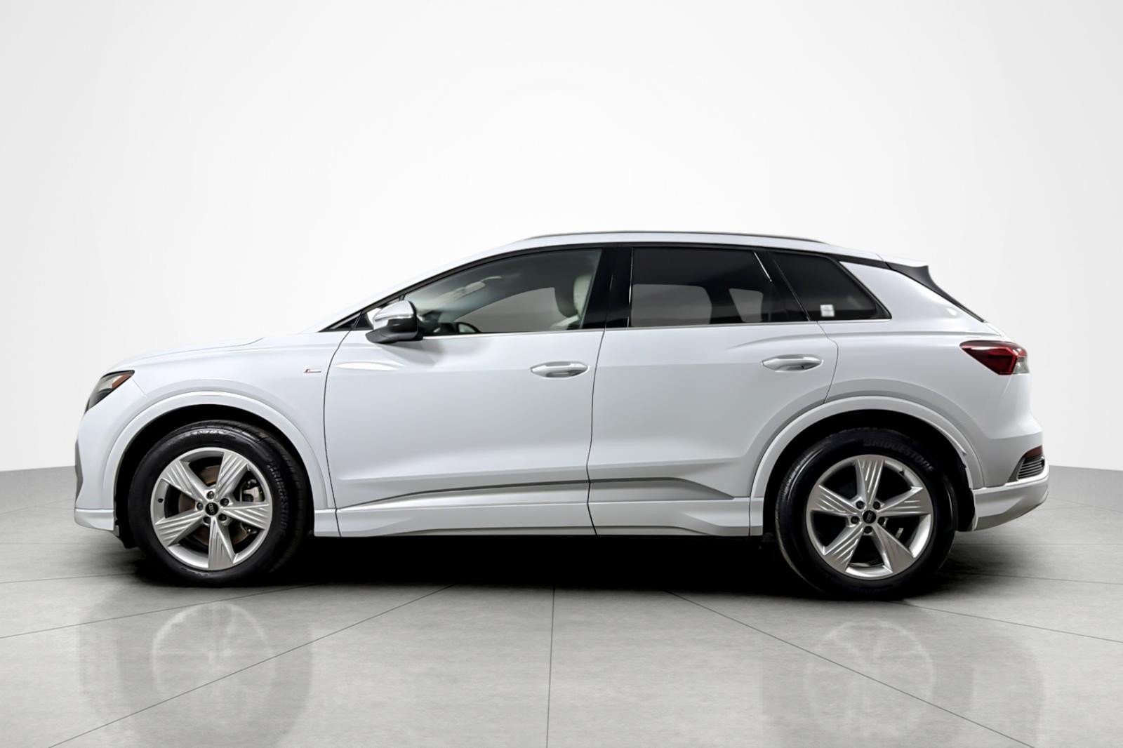 Used 2026 Glacier White Metallic Audi Premium 55 quattro image 2