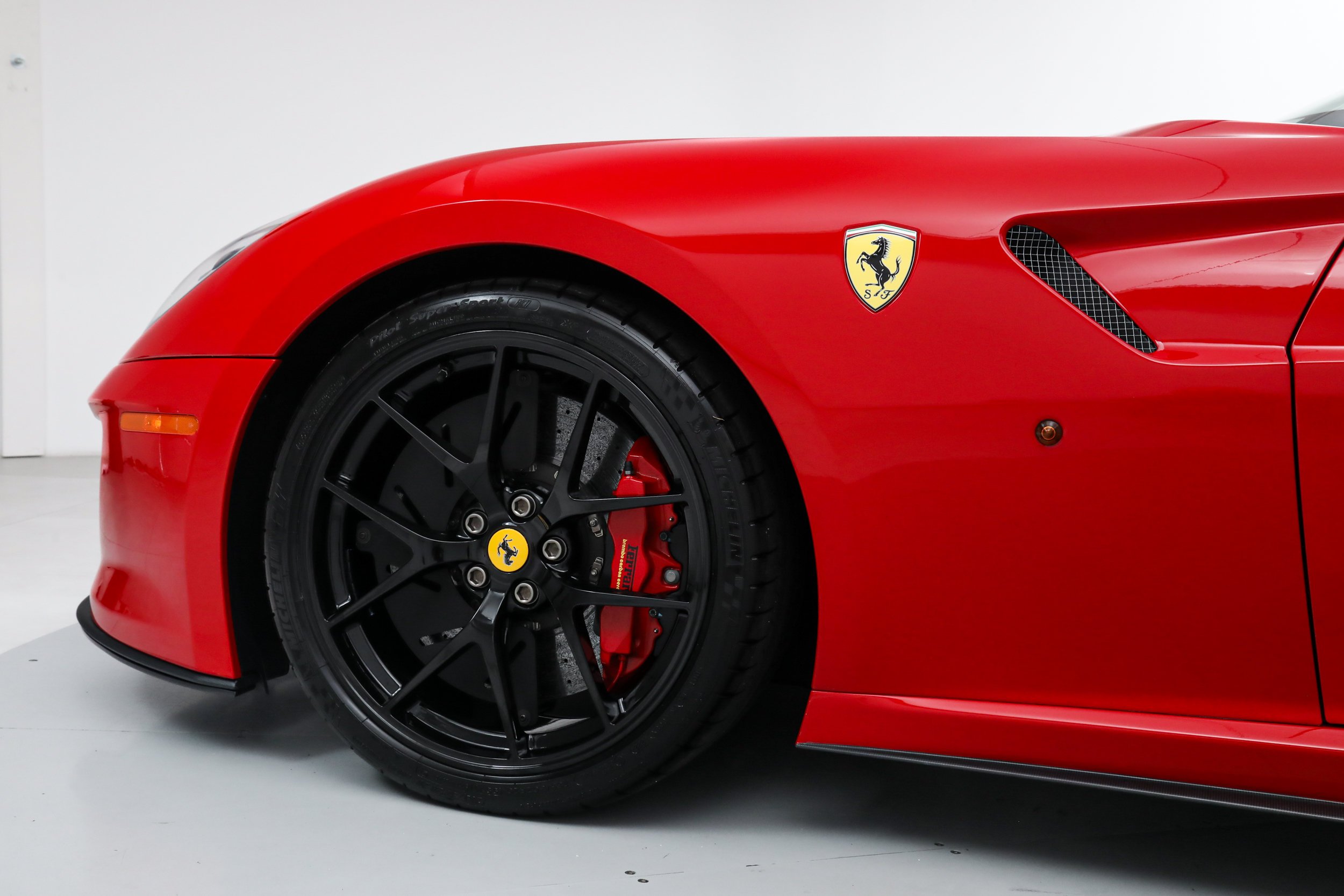 Used 2011 Red Ferrari  image 16
