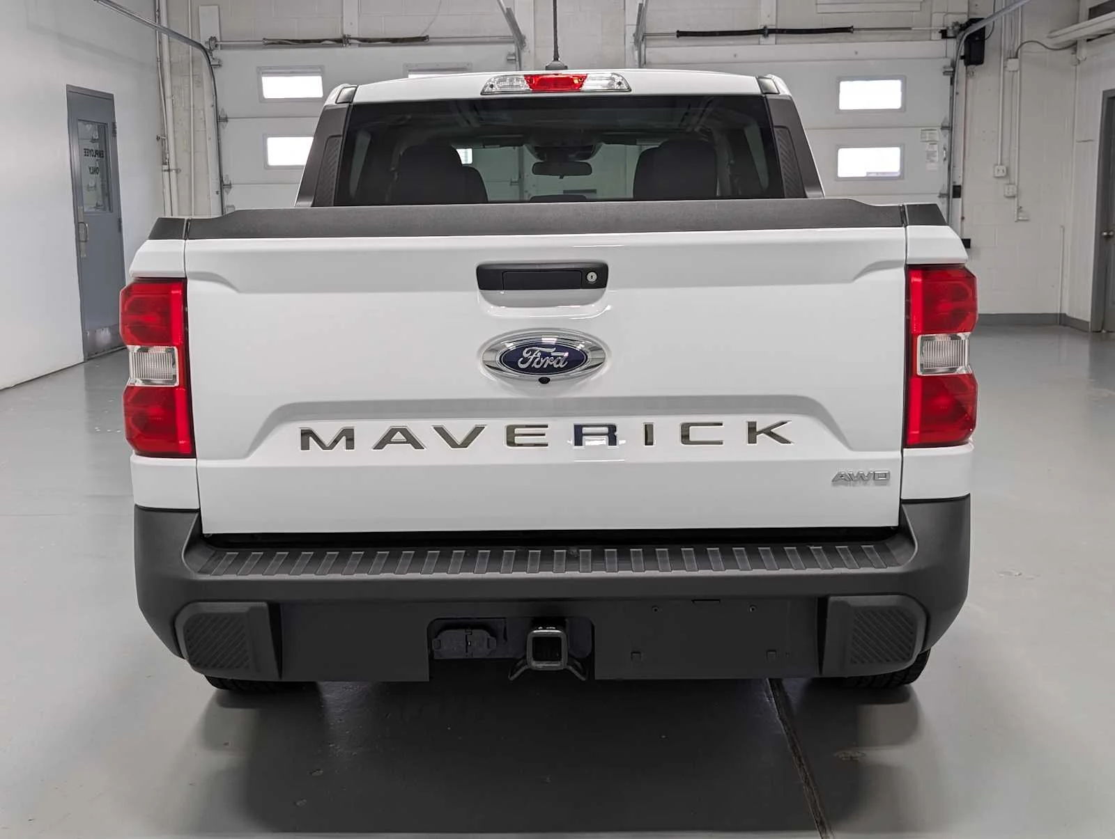 Used 2023 Oxford White Ford XLT image 10