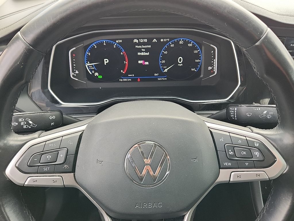 Used 2022 Gray Volkswagen 1.5T SEL image 20